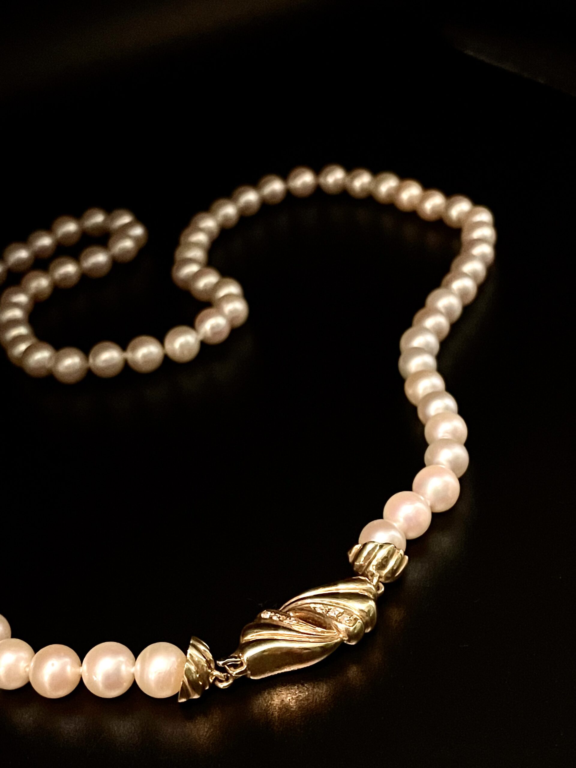 Collana con perle e chiusura in oro con diamanti - immagine 3